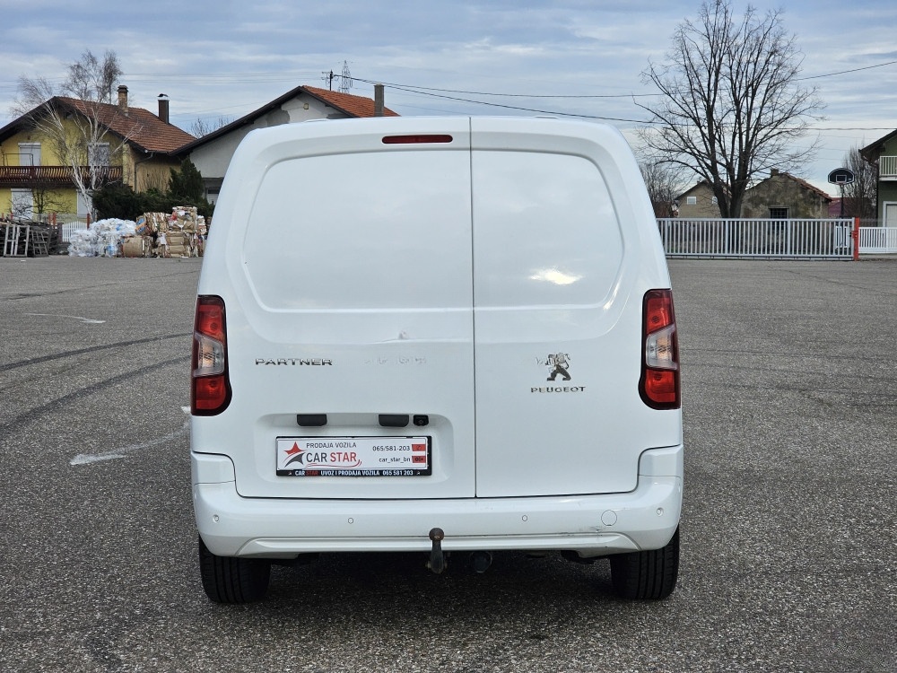 Peugeot Partner 2022 1.5 96kW Automatik