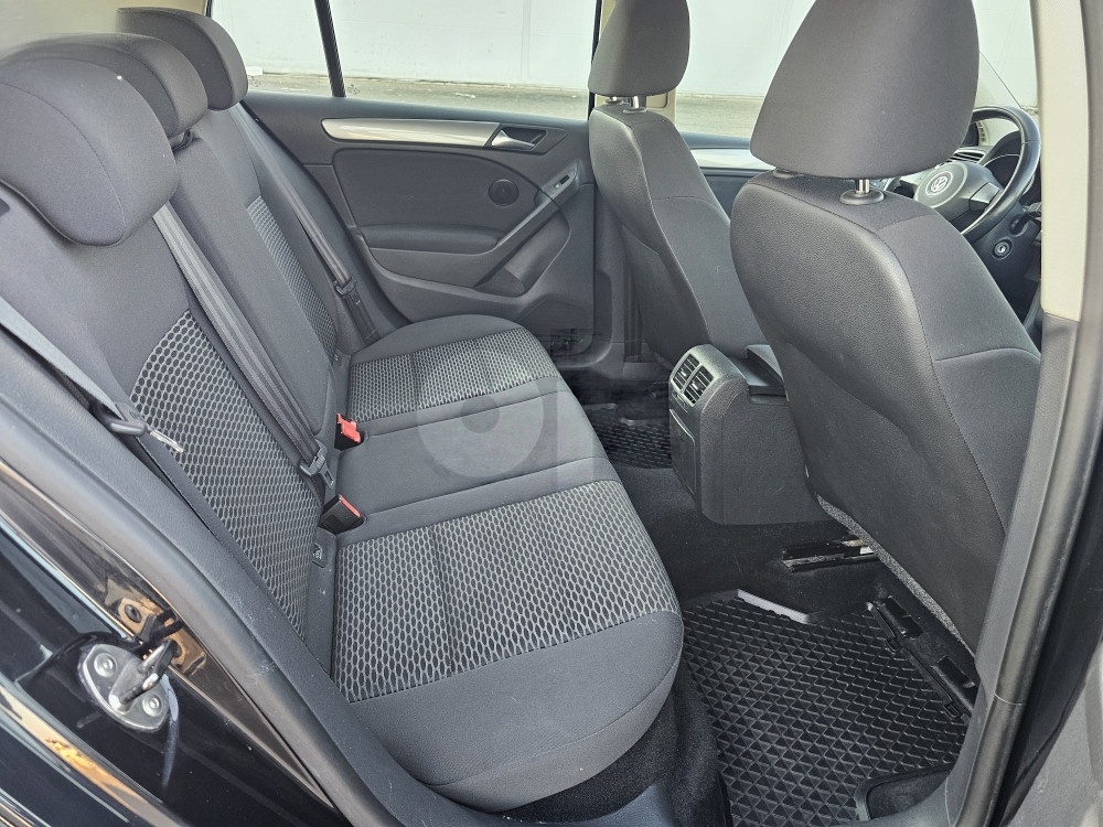 Volkswagen Golf 6 2010 1.6 TDI 66kW