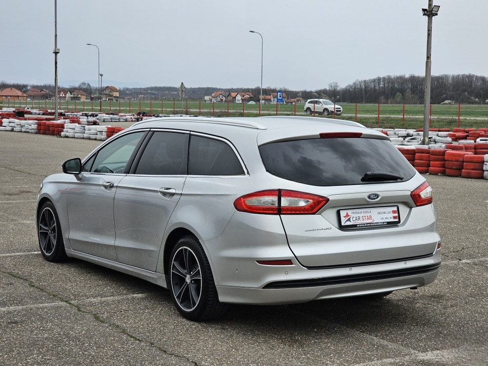 Ford Mondeo 2015 2.0 Automatik 110kW TITANIUM