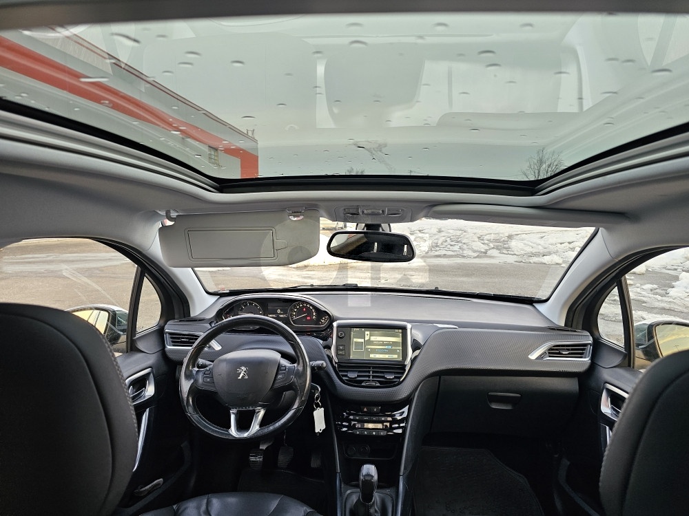 Peugeot 2008 1.2 60kW 2014 Allure *140.000km*