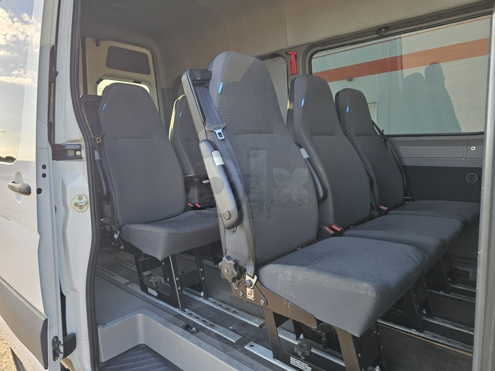 Volkswagen Crafter 2015 8+1 putnicki 2.0 TDI 120kW