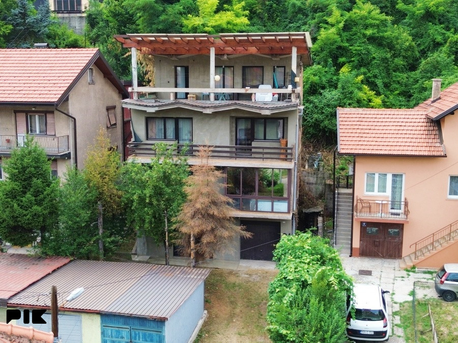 Kuća u Zenici, Travnička ulica