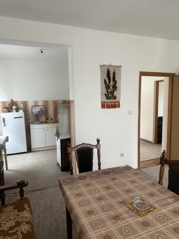 Kuća na 450 m2 okućnice, Poljine, Sarajevo
