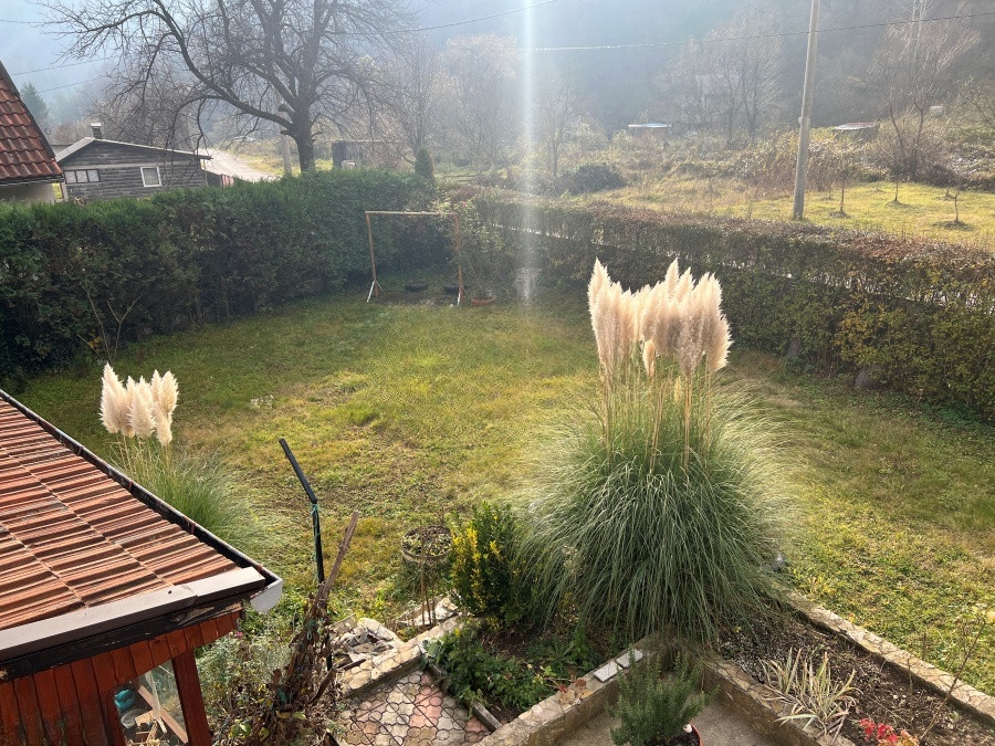 Dvospratna kuća sa konobom, Zenica