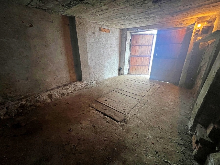 Garaža, Travnička ulica, Zenica, P=16m2
