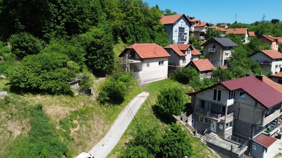 Kuća sa zemljištem, Ivana Cankara, Zenica
