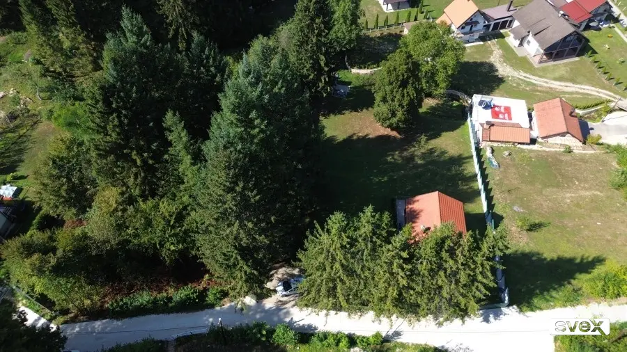 Vikend kuća Busovača, 114m2 stambenog prostora, 1.825m2 zemljišta