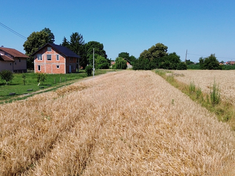 Zemljište, Gradiška, Laminci, P=2548m2