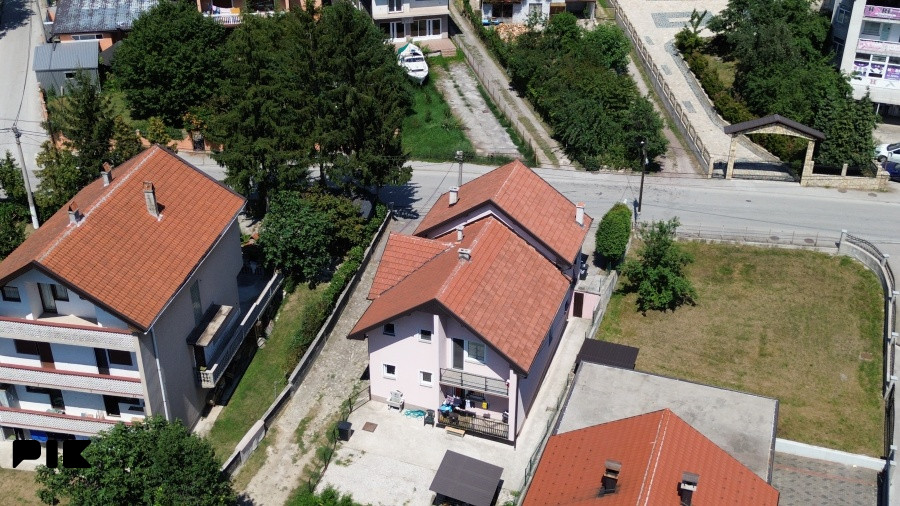 Dvospratna kuća sa poslovnim prostorom, Perin Han