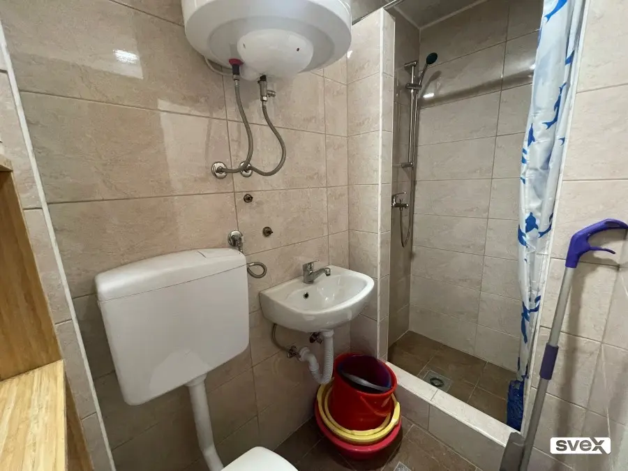 Vikend kuća Busovača, 114m2 stambenog prostora, 1.825m2 zemljišta