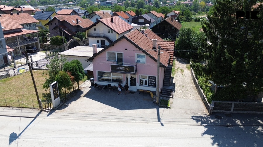 Dvospratna kuća sa poslovnim prostorom, Perin Han