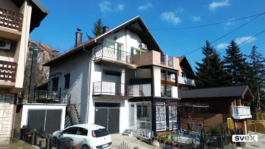 Trospratna kuća, Donje Klopče, Zenica