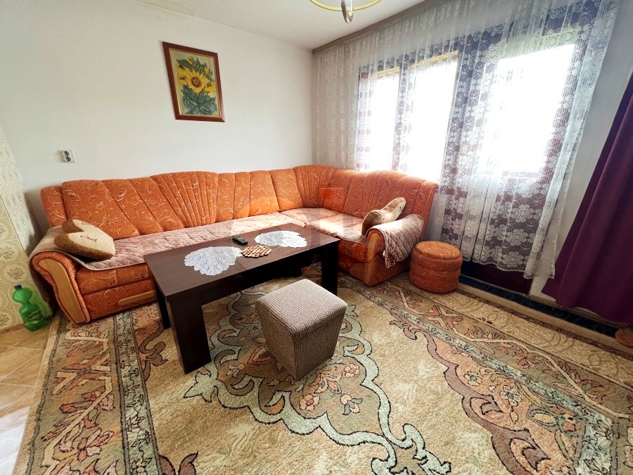 Etažirani sprat kuće i okućnica, Zenica, Klopče