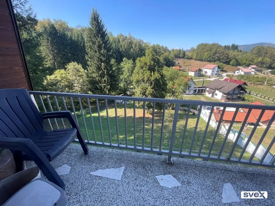 Vikend kuća Busovača, 114m2 stambenog prostora, 1.825m2 zemljišta