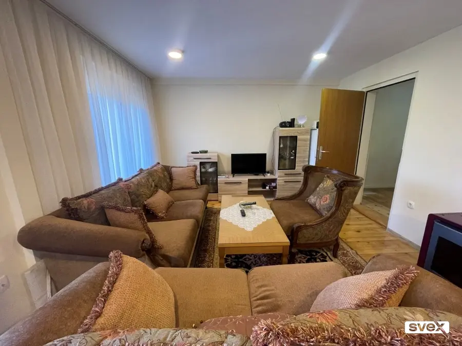 Vikend kuća Busovača, 114m2 stambenog prostora, 1.825m2 zemljišta
