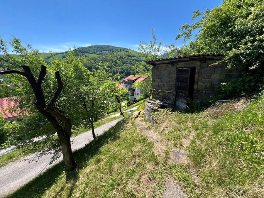 Kuća sa zemljištem, Ivana Cankara, Zenica