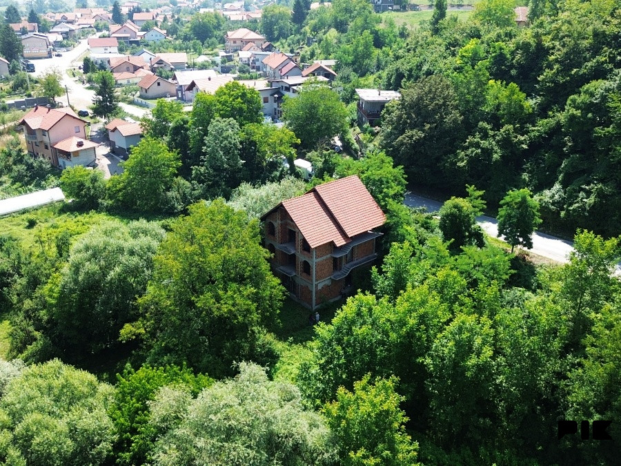 Trospratna kuća, Raspotočje, Zenica
