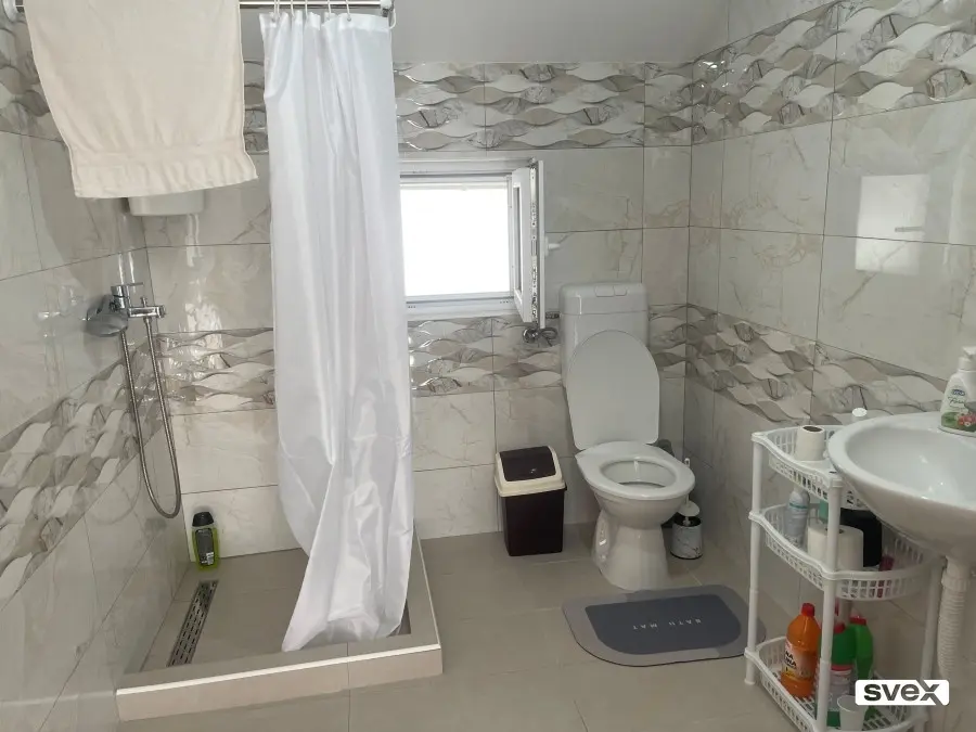 Dvospratna kuća u Peharama, Zenica