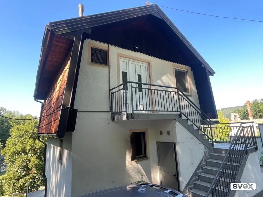Vikend kuća Busovača, 114m2 stambenog prostora, 1.825m2 zemljišta