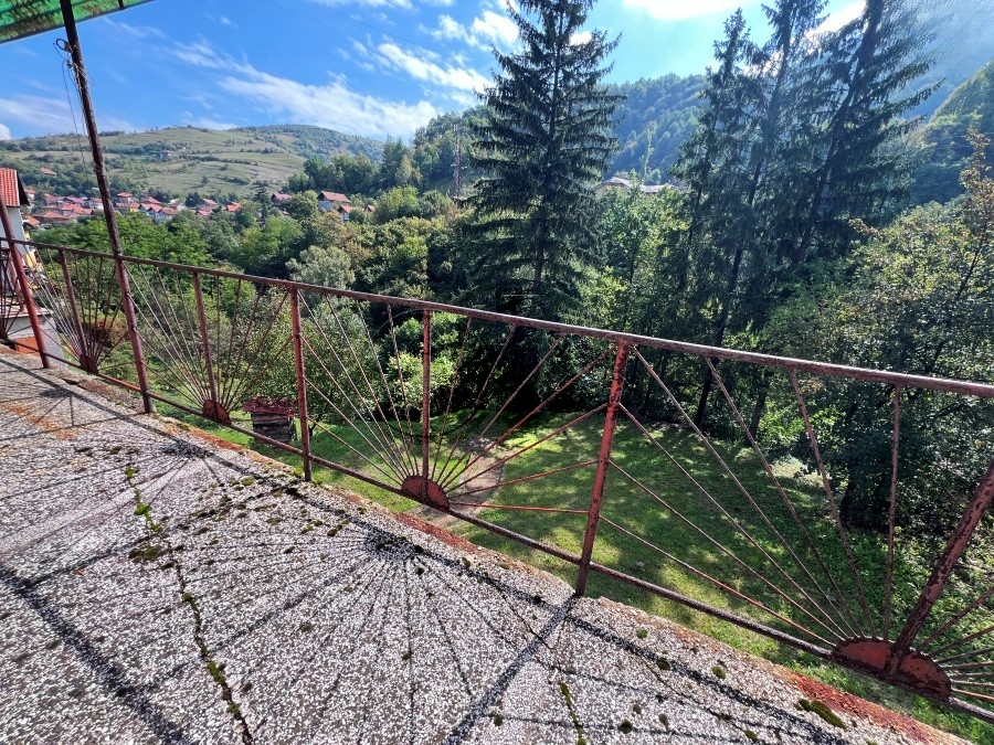 Kuća sa okućnicom, Broda, Zenica