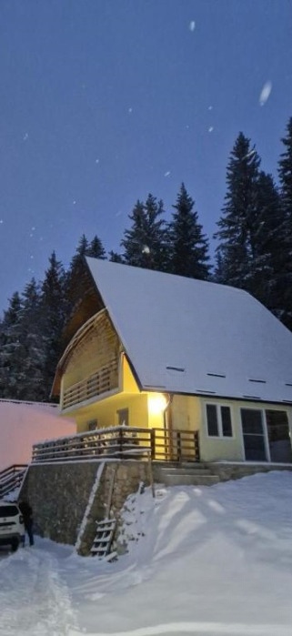 Objekat sa četiri apartmana, Vlašić