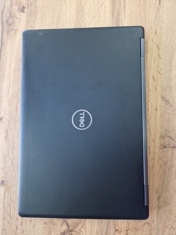 LAPTOP DELL 5590 i5-7300U / 16 / 256 / 15,6 Pol