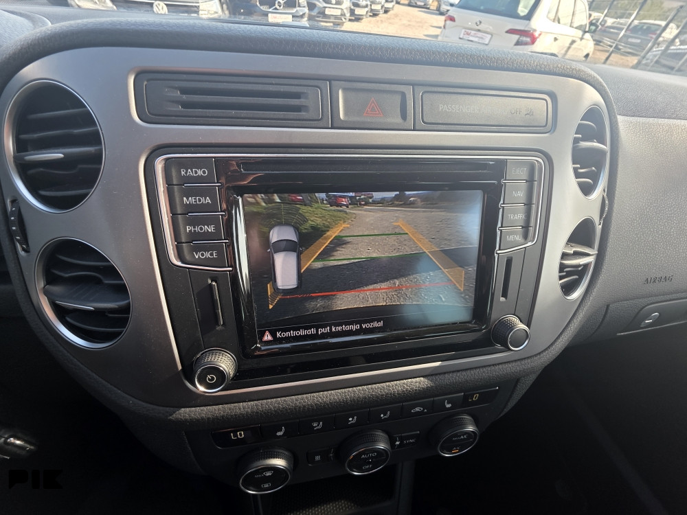 Volkswagen Tiguan 2.0 TDI 4- MOTION 110 KW EURO 6/KAMERA/XENON