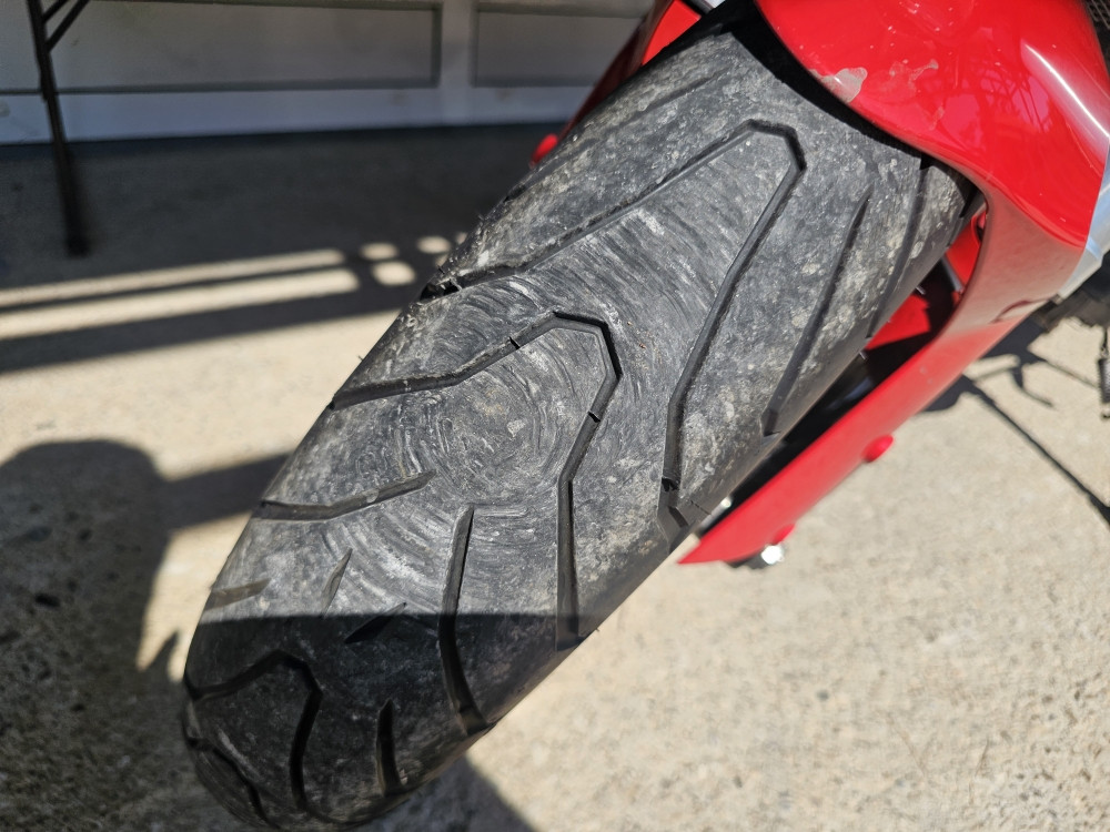 DUCATI MONSTER 696