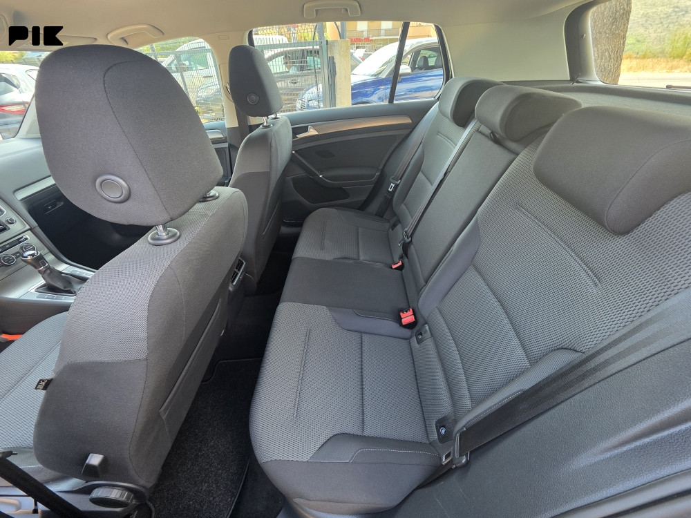 Volkswagen Golf 1.6 TDI /NAVIGACIJA/