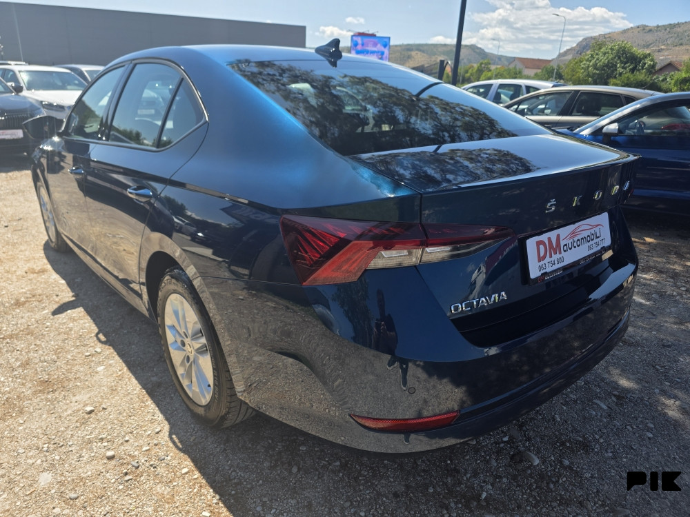 Škoda Octavia 2.0 TDI DSG/110KW/NAVI/KAMERA /LED