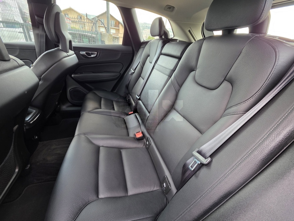 Volvo XC 60 D4 AUTOMATIK 4X4 140 KW