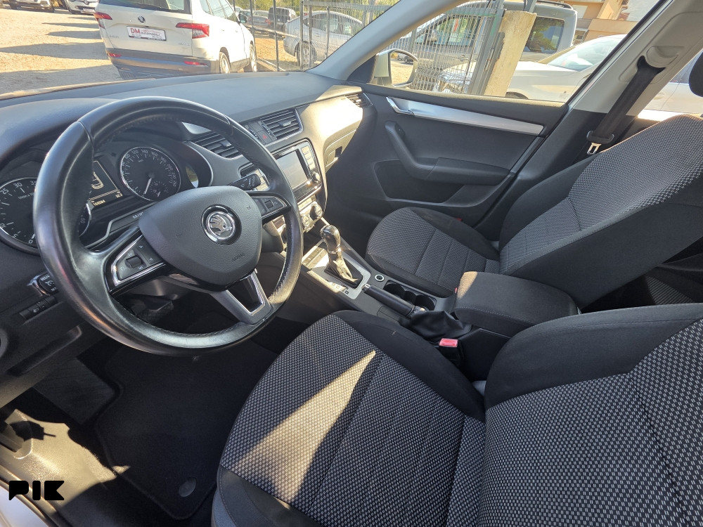 Škoda Octavia 1.6 TDI DSG NAVI