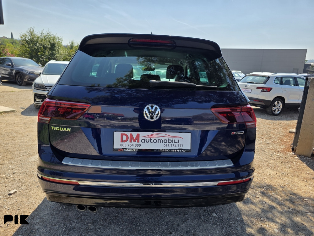 Volkswagen Tiguan 2.0 TDI 140KW DSG R-LINE/4X4/KAMERA