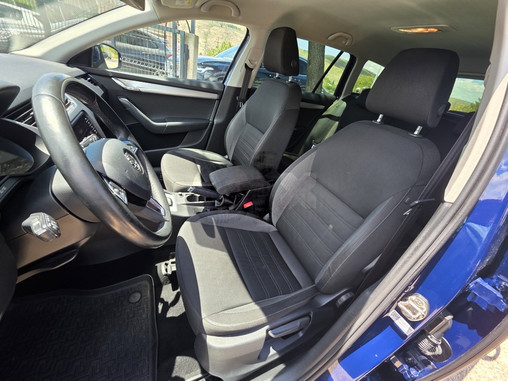 Škoda Octavia 1.6 TDI DSG KAMERA