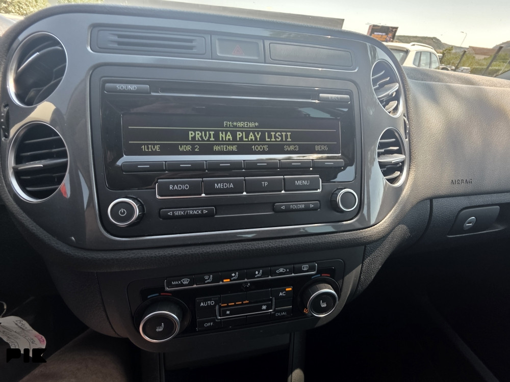 Volkswagen Tiguan 2.0 TDI /PANORAMA/PDC