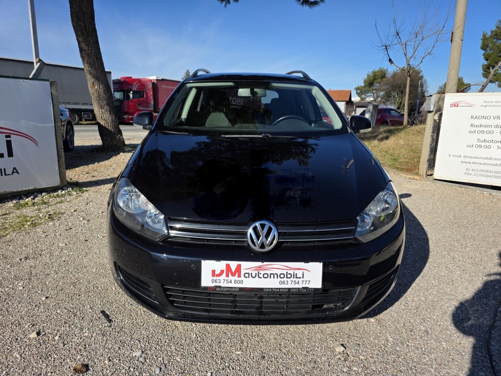 Volkswagen Golf 1.6 TDI/NAVI/PDC