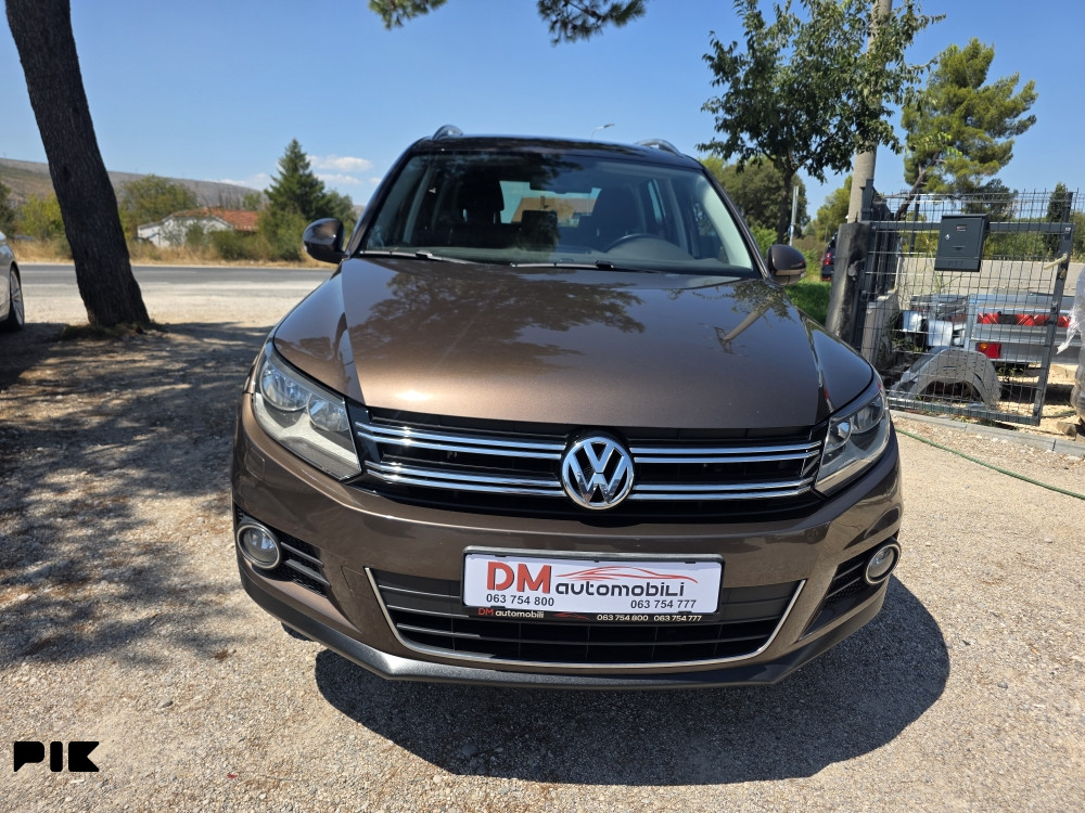 Volkswagen Tiguan 2.0 TDI /PANORAMA/PDC