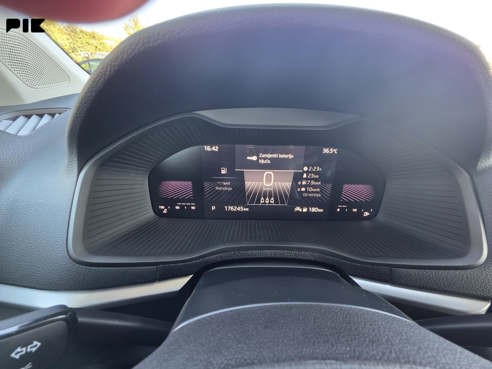Škoda Karoq 2.0 TDI DSG VIRTUAL/KAMERA/LED/2023g
