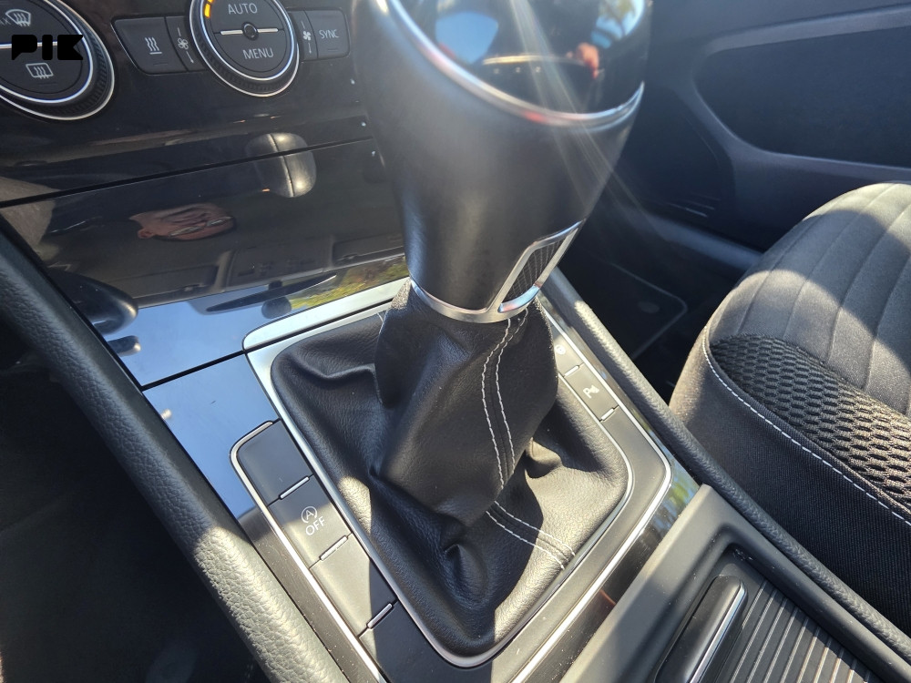 Volkswagen Golf CUP 1.6 TDI/XENON/KAMERA/