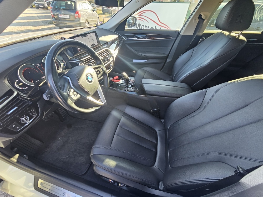 BMW 520d/AUT/NAVI/KOŽA/KAMERA/19 COLL