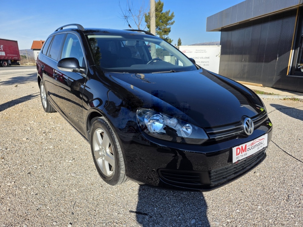 Volkswagen Golf 1.6 TDI/NAVI/PDC