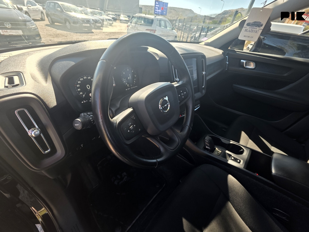 Volvo XC 40 D3 AWD AUTOMATIK/KAMERA
