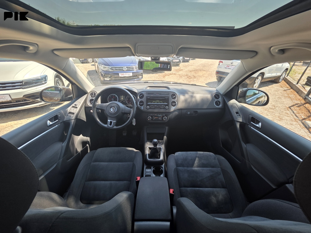 Volkswagen Tiguan 2.0 TDI /PANORAMA/PDC