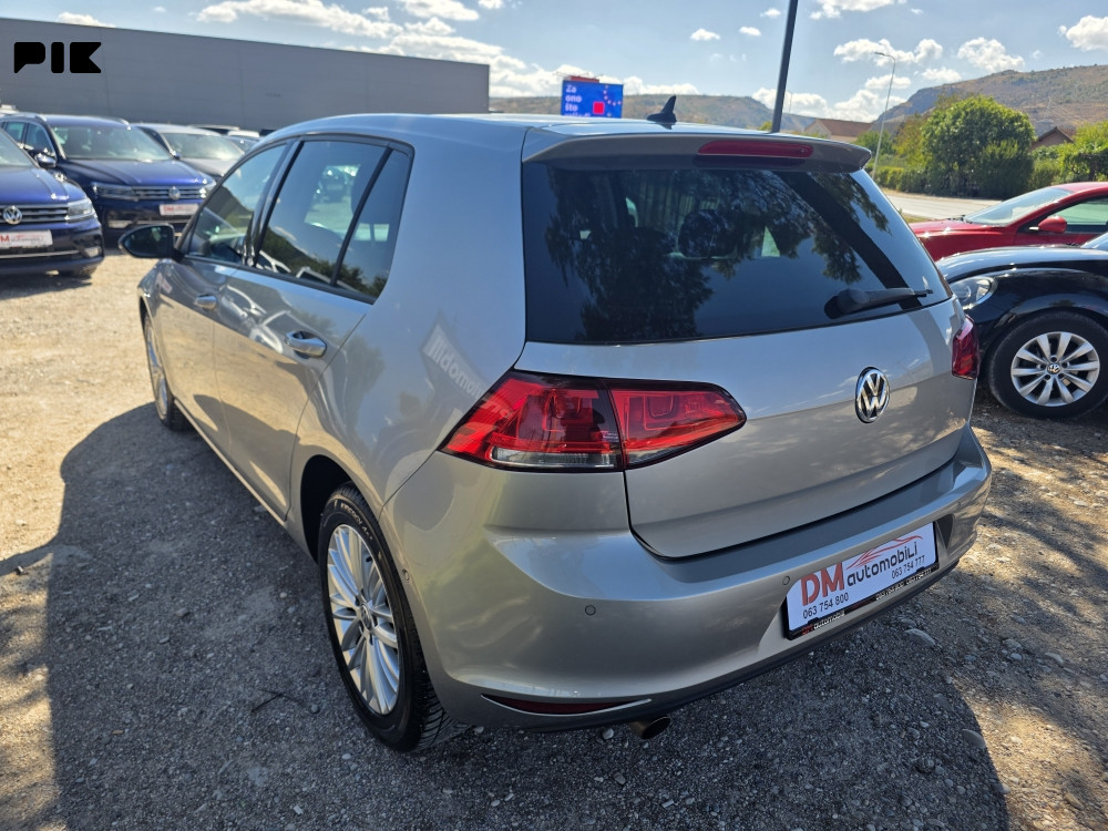 Volkswagen Golf CUP 1.6 TDI/XENON/KAMERA/