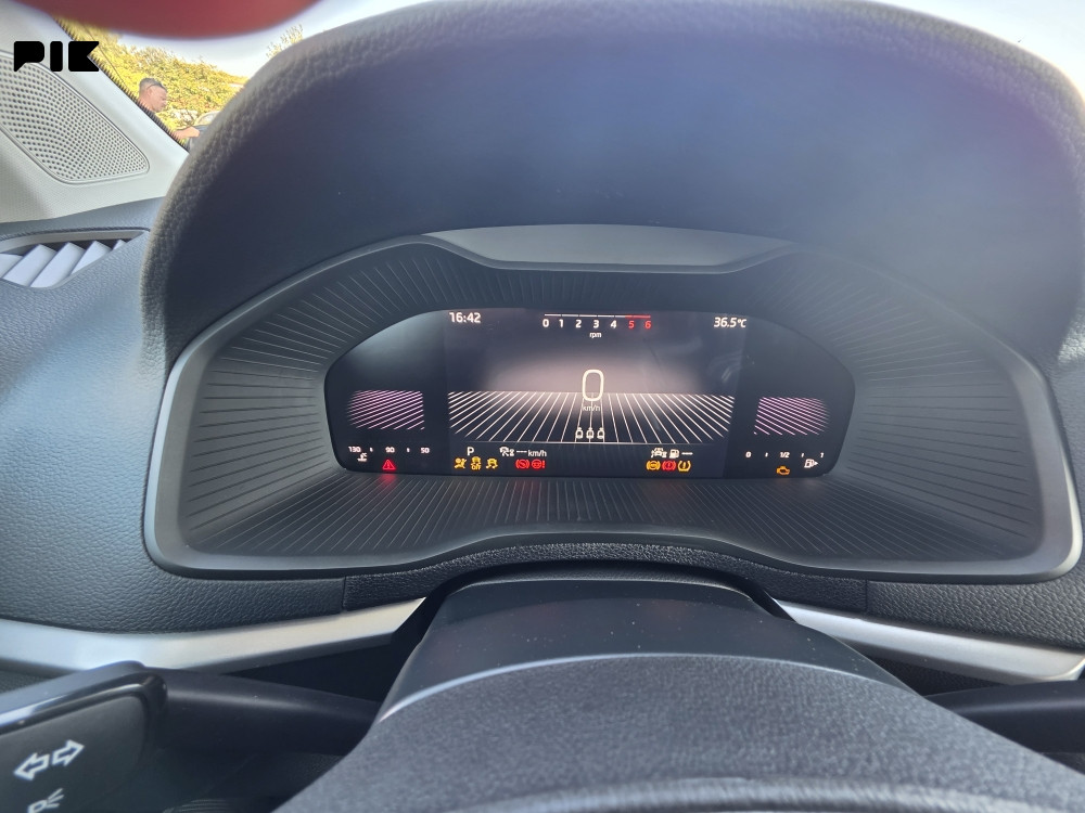 Škoda Karoq 2.0 TDI DSG VIRTUAL/KAMERA/LED/2023g