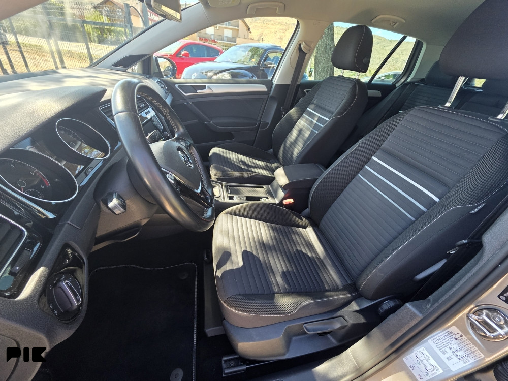 Volkswagen Golf CUP 1.6 TDI/XENON/KAMERA/