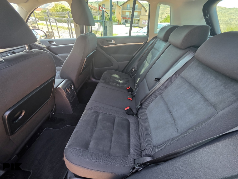 Volkswagen Tiguan 2.0 TDI /PANORAMA/PDC
