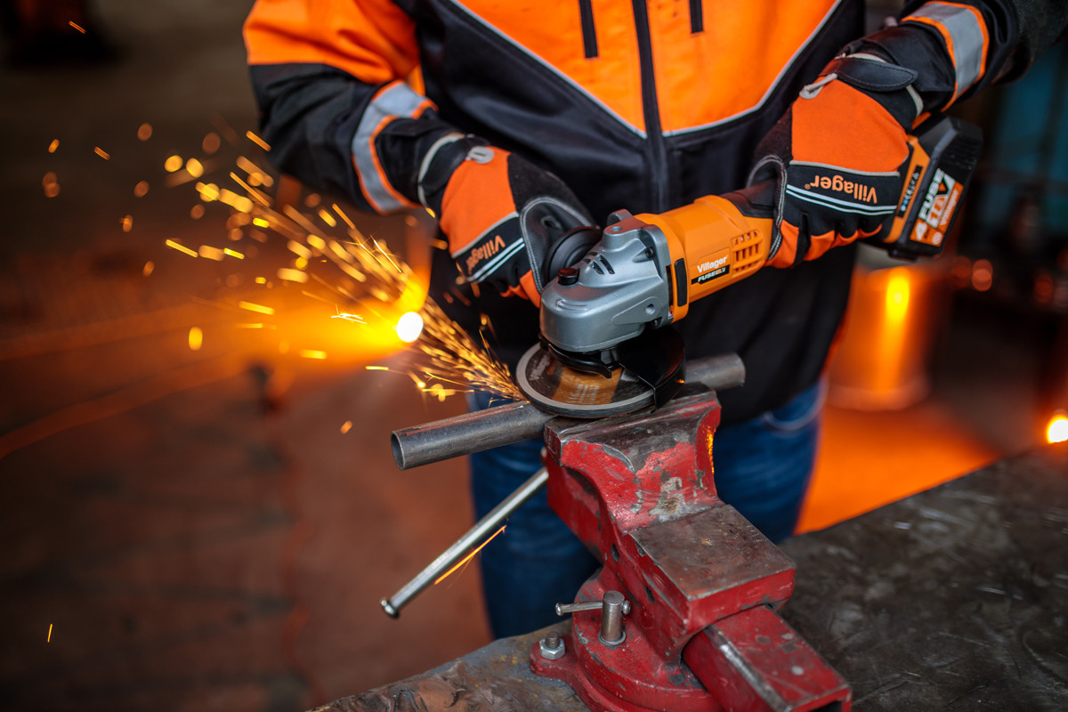 Fuse akumulatorska kutna brusilica VLN 4320-1BSC
