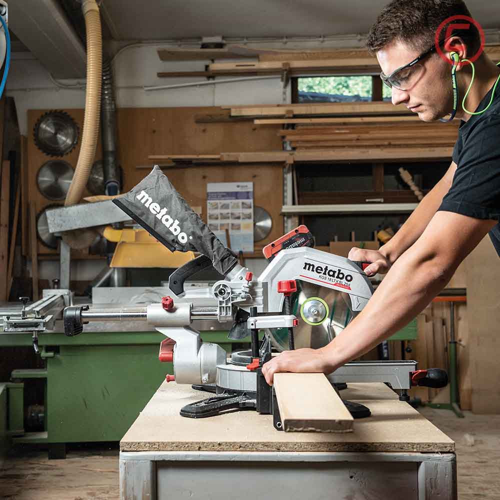 Metabo Pila Kružna Aku KGS 18 LTX BL 254 / 18 V Za Kutno Rezanje