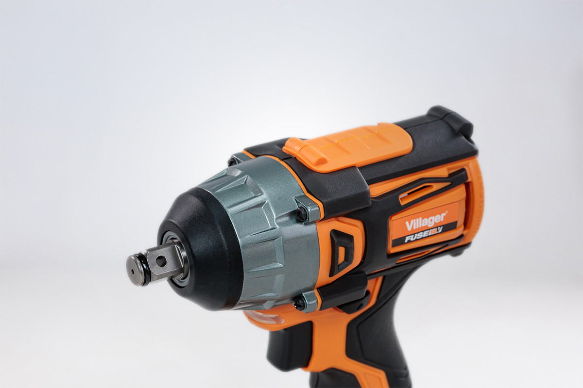 Fuse akumulatorski brushless udarni odvijač VLP 5320-2BSC